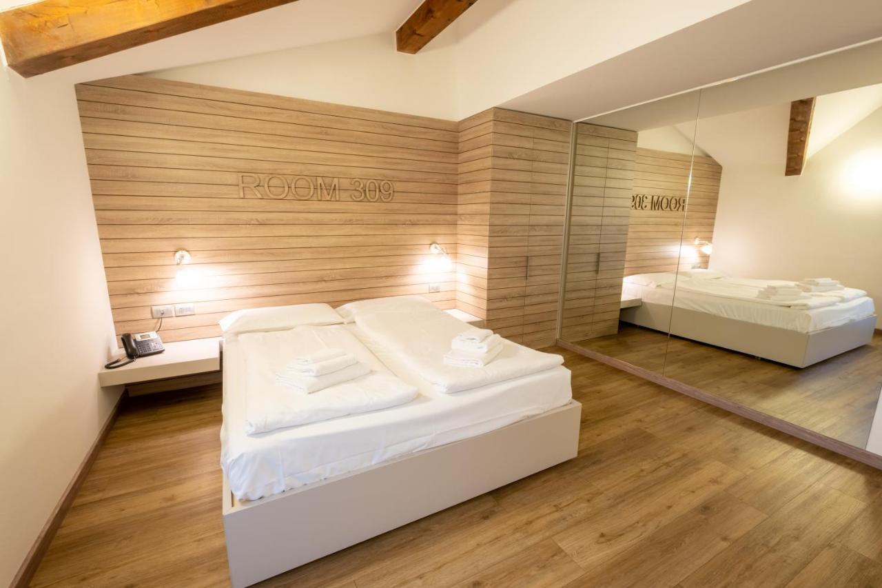 Hotel B612 Levico Terme Esterno foto