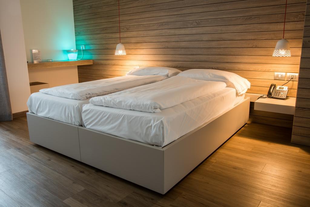 Hotel B612 Levico Terme Esterno foto